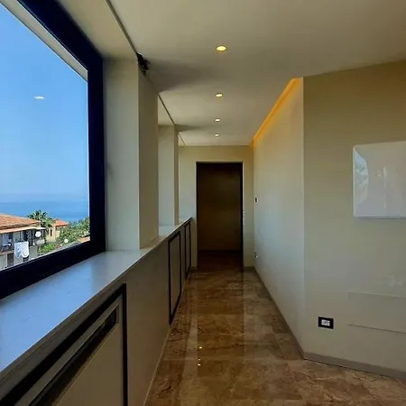 Solmaris Center - & - Private Parking Hotell 5*