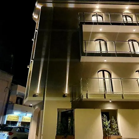 Solmaris Center - & - Private Parking Tropea