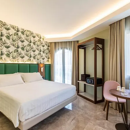Solmaris & 4* Tropea
