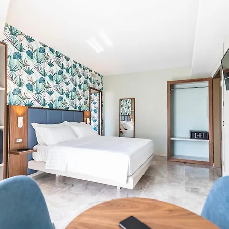 Solmaris Center - & - Private Parking Hotel