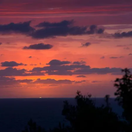 Solmaris Center - & - Private Parking Hotell 5*