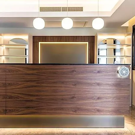 Hotel Solmaris Center - & - Private Parking 5*