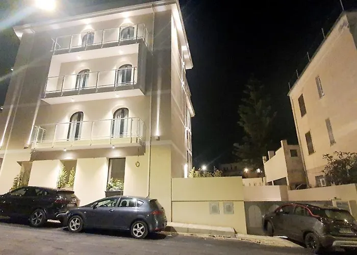 Solmaris Center - & - Private Parking Hotel