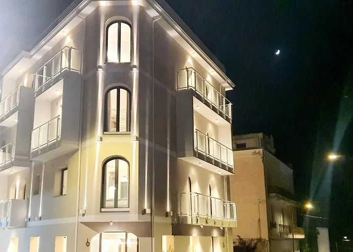 Solmaris Center - & - Private Parking Tropea