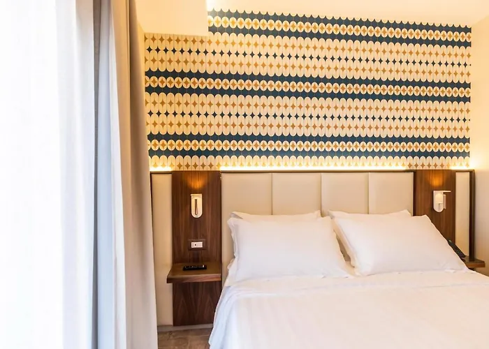 Hotel Solmaris Center - & - Private Parking Tropea