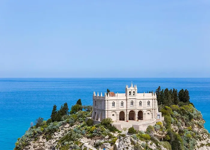 Solmaris Center - & - Private Parking Tropea