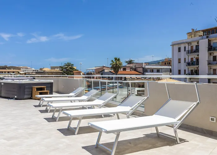 Hotel Solmaris Center - & - Private Parking Tropea