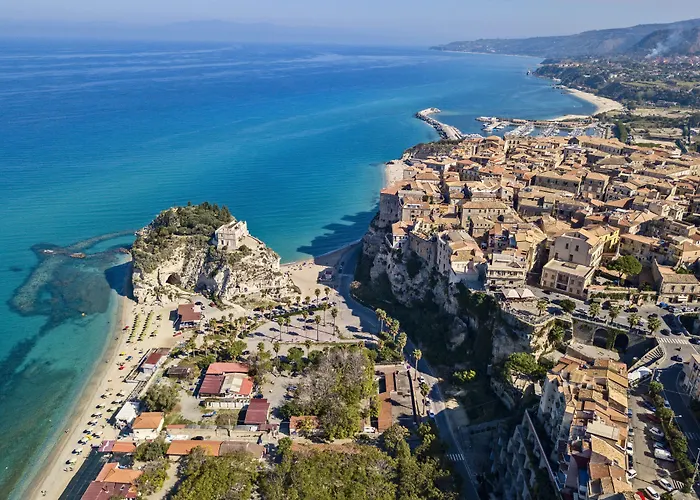 Solmaris Center - & - Private Parking Tropea